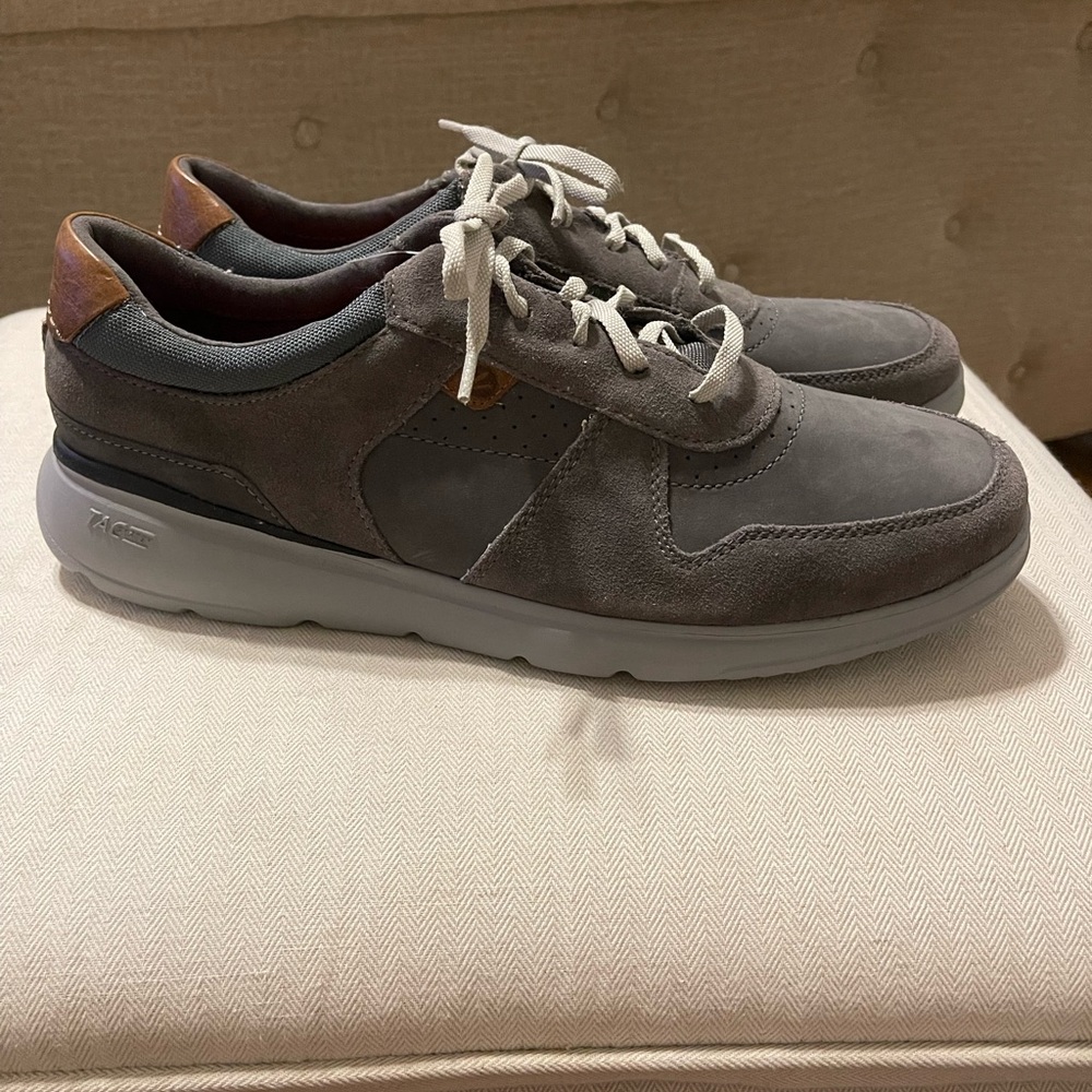 Clarks shoes - Picture 4 of 8